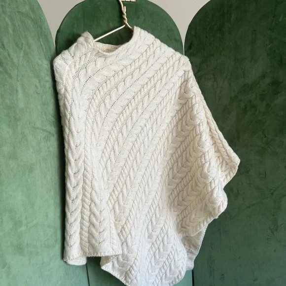 100% Merino Wool 🇮🇪 Made in Ireland Irelandseye Cream Cape Size L/XL - Picture 4 of 9